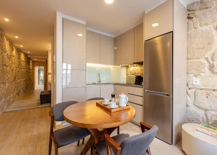 Apartment With River Views *